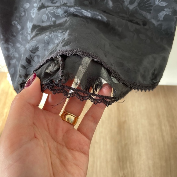 VINTAGE LACE CAMISOLE - Picture 2 of 3